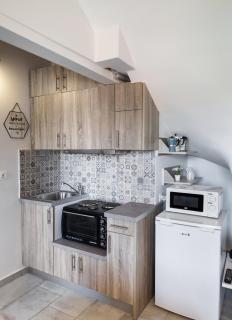 Hippothoi Sea View Maisonette - 7