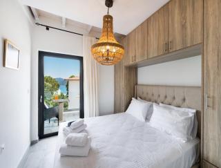 Hippothoi Sea View Maisonette - 4