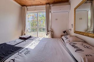 Bright 2 Bedroom, Private Garden - 4