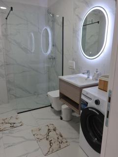 Amelia BlueWave Apartments - 4