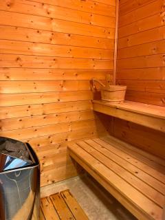 Amazing river Views - Private Sauna - Balcony! - 6