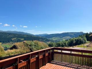 Amazing river Views - Private Sauna - Balcony! - 4