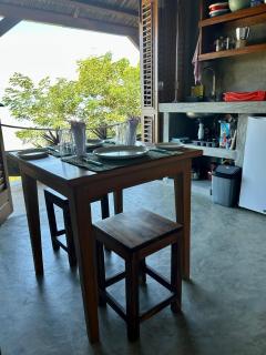CareFree on Komba - Beachfront Flat -Easy Airport Pickup - 30m to beach - 4