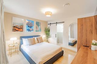 Parkway Boutique Suite 03 - 0