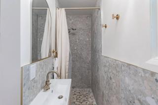 Parkway Boutique Suite 04 - 9