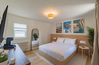 Parkway Boutique Suite 24 - 0