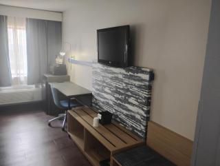 Battle Creek Hotel - 3