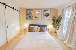 Parkway Boutique Suite 10 - 6