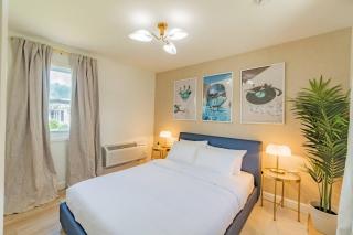 Parkway Boutique Suite 25 - 0