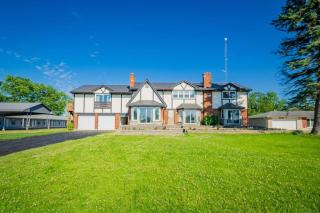 Parkway Boutique Suite 25 - 4