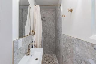 Parkway Boutique Suite 01 - 9