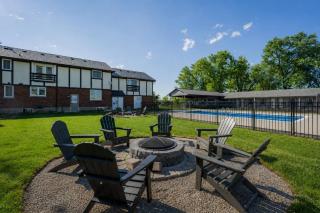 Parkway Boutique Suite 19 - 6