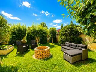 Emerald Residence - 2