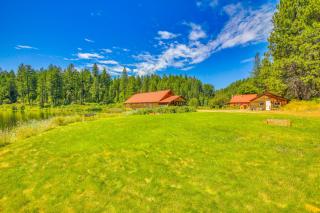 700-Acre Property w/ 33-Acre Lake & Dual Cabins! - 6
