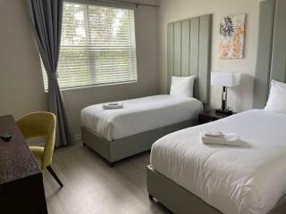 VistaCay Condo near Conventional Center Universal8 - 3