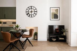 Ouse Flat East Mount by Furnished Accommodation Centre Location to York York Races - 9