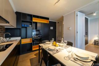 Couple Urban Retreat Providencia with Pool and Gym - 3