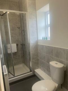 Brand New 1BR Near River Thames - 3