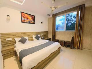 Evia Stayz Rajpur Canal Mussorie Road - 9