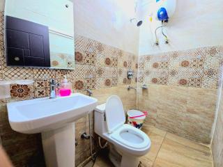 Evia Stayz Rajpur Canal Mussorie Road - 8