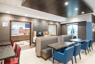 Holiday Inn Express Hotel & Suites Milton by IHG - 5