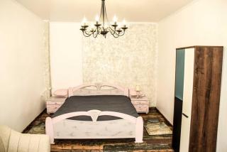 Charming & Cozy& Modern Rustic Apartment Sibiu - 3