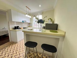 Newly-renovated flat - 0