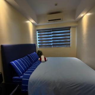R2 condotel 2BR Santorini tower - 7