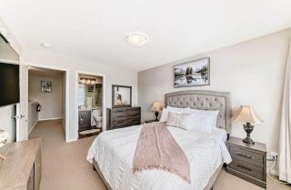 Modern 3BR Townhome | Family Friendly | Near YYC - 6