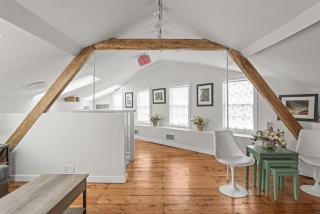 Studio Flat Above Historic Cider Mill - 6