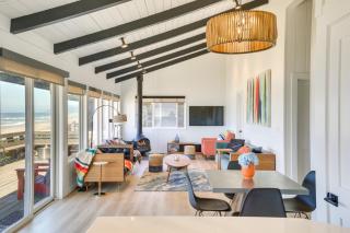 Private Beach Access: Serene Escape in Depoe Bay - 5