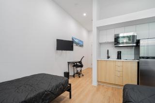 Cozy Studio Downtown MTL for 3 with Free private Parking - 4
