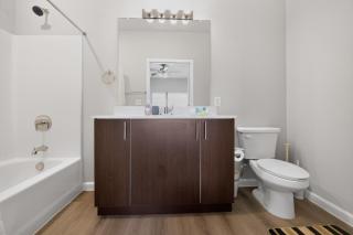 Comfortable 2BR Retreat - 5