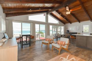 Niles Beach House - 1
