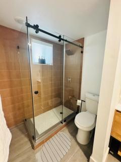 Cozy Stay 4BR Near Calle Ocho Food Culture - 8