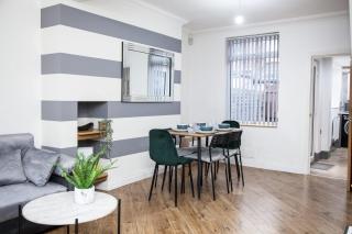 Reduced Price, Long or Short Stays, Free Parking - 7