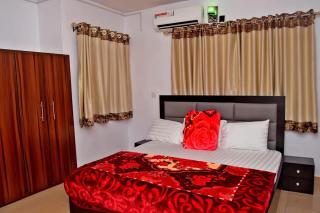 Hilltop Apartments - 8