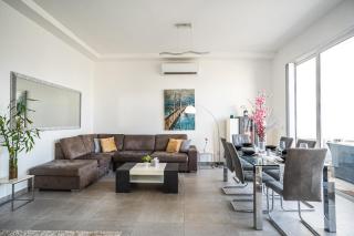 Boutique Sea View Apartment Balluta Bay - 8