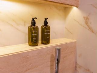 شقه في منطقه بحرين بي مقابل فور سيزون flat for rant in Bahrain bay near four seasons - 7