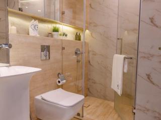 شقه في منطقه بحرين بي مقابل فور سيزون flat for rant in Bahrain bay near four seasons - 5