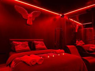 Crescendo 9 Love Room - 3
