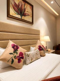 Regenta Suites - 3