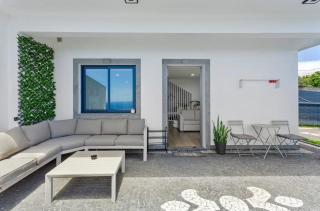 Modern Sea View Studio with Private Parking - 5