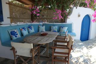 Charming Naxos Villa, Ocean Views, Modern Comfort, Tranquil Escape - 4