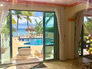 La Tortuga beachfront condo, pool, turtles nest - 0