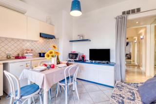 Imperiale Residence Bilocale with Terrace and AC - Happy Rentals - 1