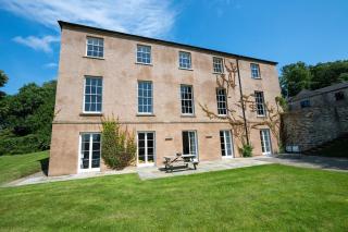 Glebe House - 0