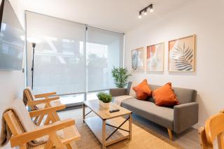 Luxury 2BR Family-Friendly Modern Living Home - 8