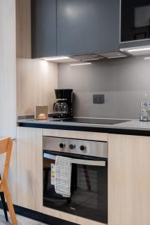 Luxury 2BR Family-Friendly Modern Living Home - 1