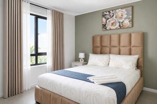 The Luxe Haven Spacious Modern Escape - 8